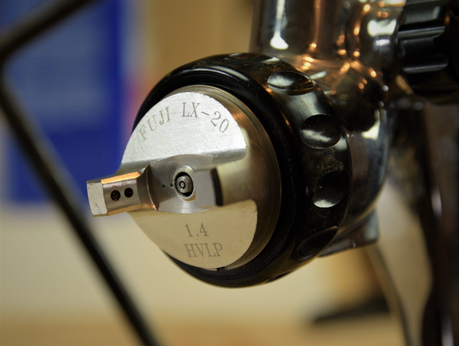 Spraying Shellac with an LX20 HVLP from Fuji Spray Systems Woodworking