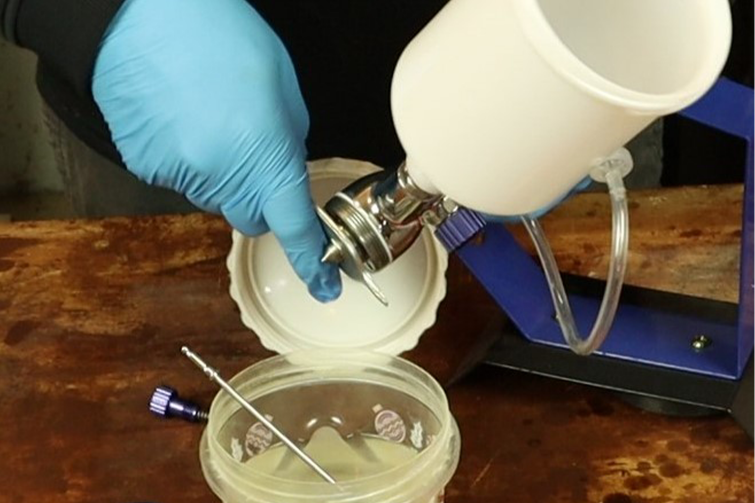 2 Minute / 2 Ounce Spray Gun Cleaning Method Fuji Spray Systems