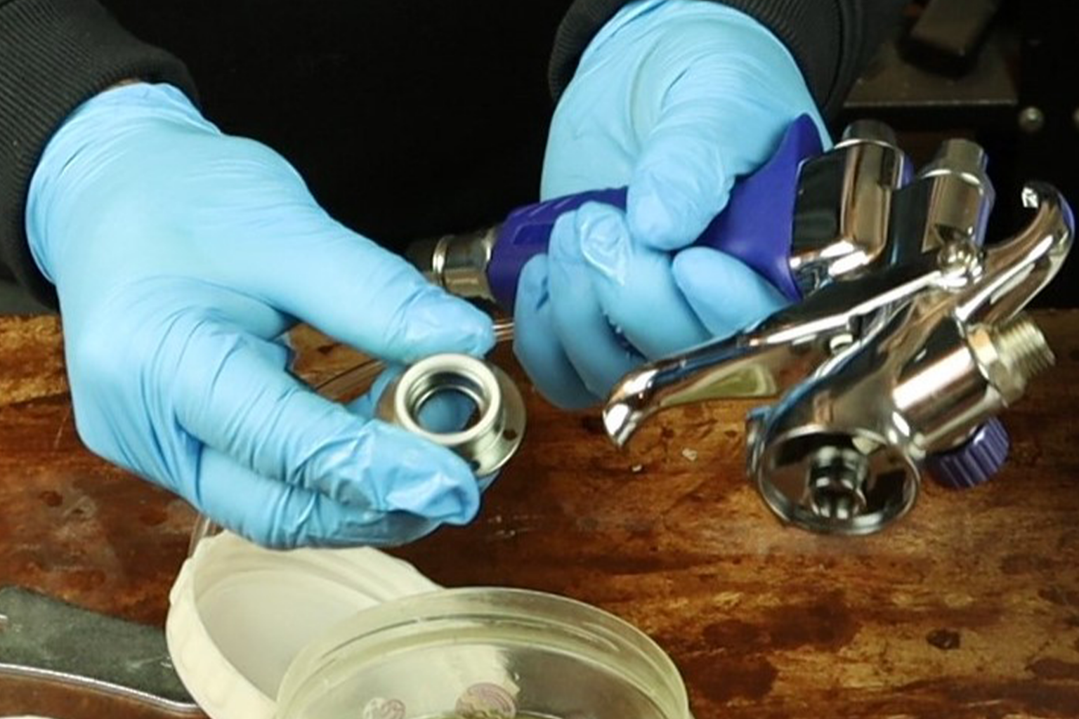 2 Minute / 2 Ounce Spray Gun Cleaning Method Fuji Spray Systems